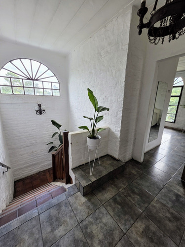 Venta O Permuta Casa 3 Habit. 3 Baños Piscina Jardín Parrilla Riego Automático Seguridad. Barrio Semi Privado Montecarlo. Pilar