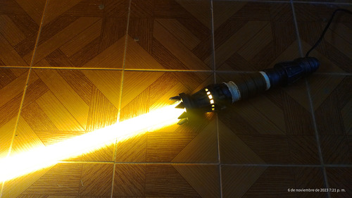 Sable Laser Lightsaber Star War Con Luz Y Base