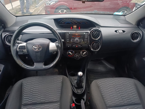Toyota Etios 1.5 Sedan Xls