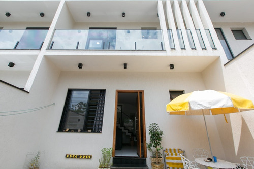 Sobrado À Venda Itaquera | 2 Suítes | 120m2 | Próx. Metrô