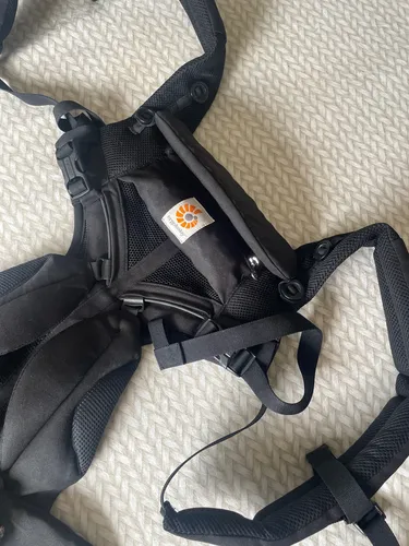 Portabebés Ergobaby Omni 360 Mesh - Malla Color Negro (Usado)