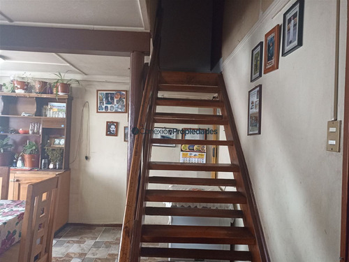 Casa En Venta De 4 Dorm. En Frutillar