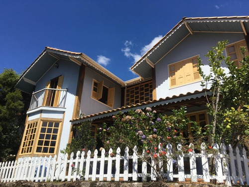 Casa À Venda Com Estilo Colonial No Retiro Das Pedras - 941