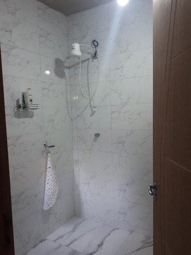 Imagem 8 de 14 de Casa Com 3 Suítes, Sala, Sala De Jantar, Copa, 3 Vagas.