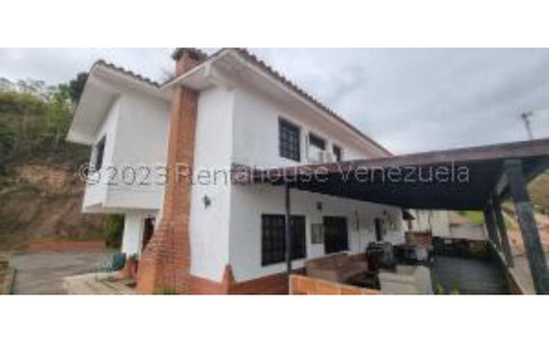 #23-30295  Hermosa Casa En Pan De Azucar 