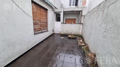Imagen 3 de 24 de Venta Ph Para Dos Familias Con Cochera Y Patio En Lanús (30427)