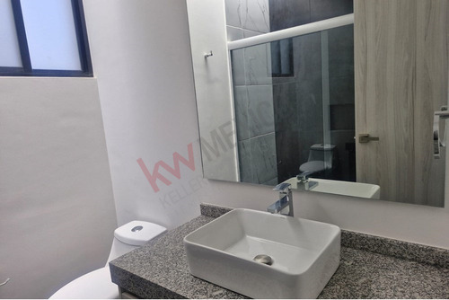 Casa En Venta En Nuevo Refugio Con Recámara En Planta Baja Con Baño