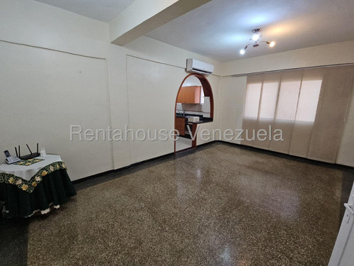 Oportunidad! Vendo Apartamento En Sabana Grande Lisbet Seijas #25-18709