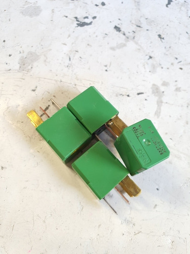 Relay Relevador Orig Mitsubishi Lancer 08-15 Acm32221 C/uno (Usado)