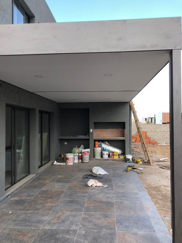 Imagen 10 de 21 de Docta Casa A Estrenar Primera Etapa
