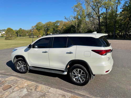 Toyota Sw4 2.8 Srx 177cv 4x4 7as At 2019
