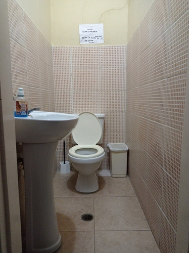 Imagen 7 de 14 de En Venta Centro Medico En Valencia, Cerca Del Hospital Central De Valencia