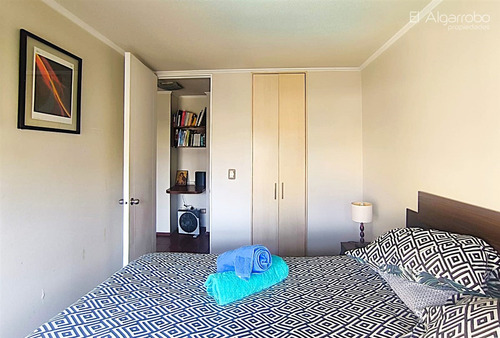 Depto.en Arriendo De 2 Dorm. En Stgo. (metro Sta. Lucía)