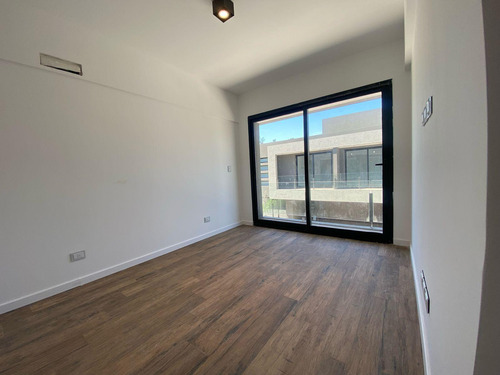 Venta Dpto Duplex 4 Ambientes En Canning Exclusive