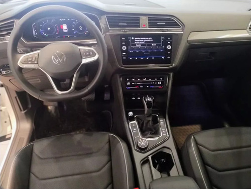 Volkswagen Tiguan Allspace 2.0 Tsi Life 4Motion Dsg