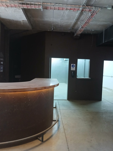 Arriendo Local Comercial 196m2 Placa Borgoño - Concón