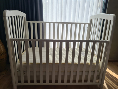 Pottery Barn: Cuna Convertible A Cama, Colchón Incluido Blanco (Usado)