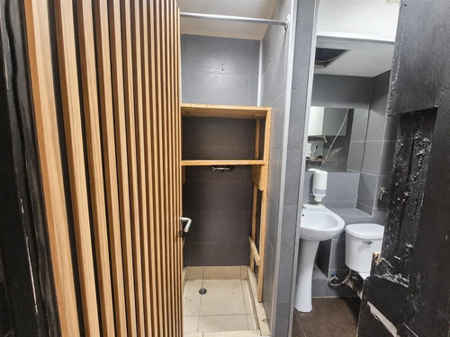 Local Comercial En Arriendo En Providencia