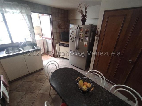 Imagen 5 de 10 de Casa En Venta Urb. La Boyera # 22-16570