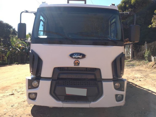 Ford Cargo 1319 Toco 4x2 Ano 2013 Gaiola De Boi.