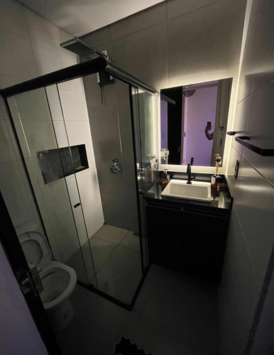 Apt 1 Quarto Top