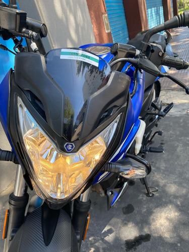 Bajaj Rouser Ns 200