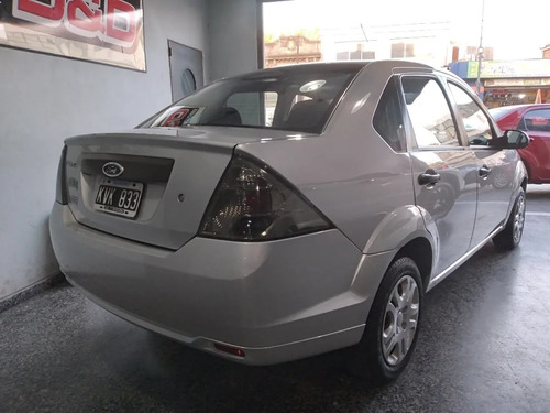 Ford Fiesta 1.6 Max One Ambiente 98cv