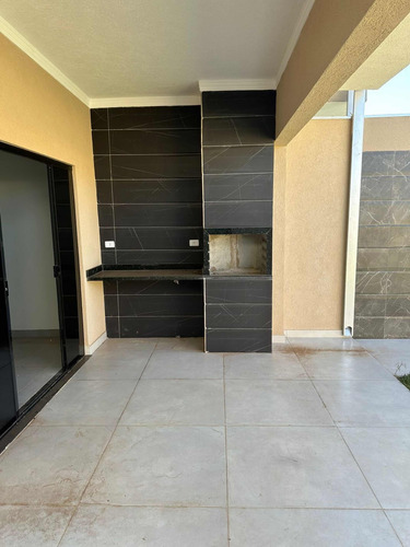 Vendo Casa Casa Com 03 Quartos Sendo Uma Suíte