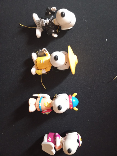 Muñecos Snoopy Coleccion Alrededor Del Mundo Paises.