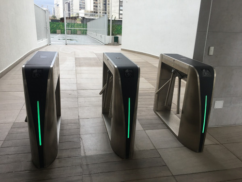 Magnifico, Casi Nuevo, A Dos Cuadras Del Metro,
