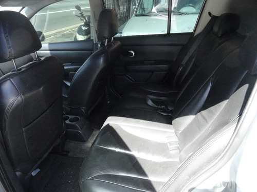 Nissan Tiida 1.8 S Flex Aut. 5p