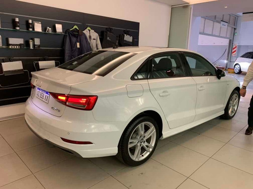 Audi A3 40tfsi Sedan 2.0t S-line