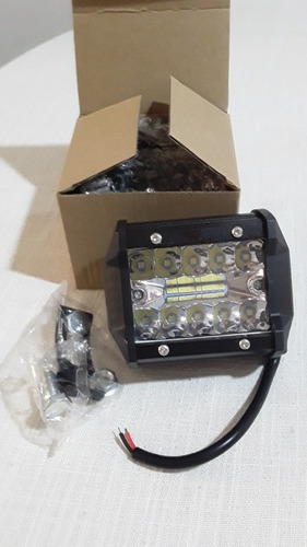 Imagen 2 de 2 de Luces Led Puñito Faro Cuadrado. Viene El Par