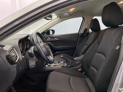 Mazda 3 2.0 Touring
