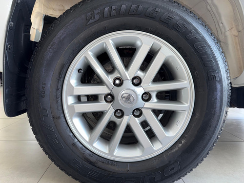 Toyota Hilux SW4 2.7 SR 4X2 16V FLEX 4P AUTOMÁTICO