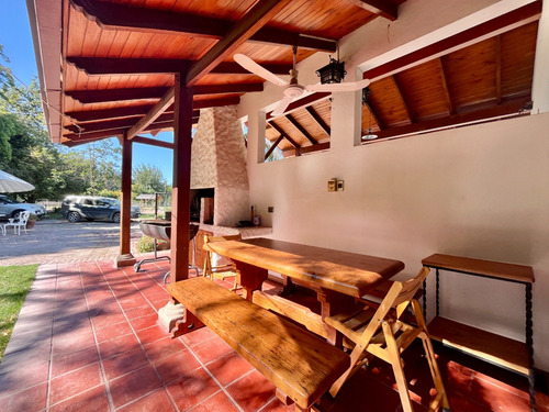 Parcela De 2,1 Has Con Casa Patronal En Los Guindos