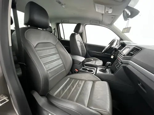 Volkswagen Amarok HIGLINE BITURBO DC 2.0 AUT