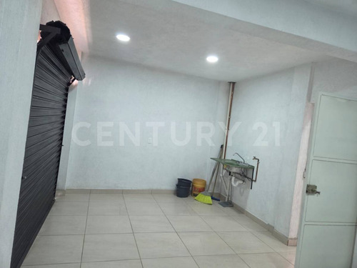 Edificio De Oficinas En Renta En Col. El Paraje, San Fco Chilpán, Tultitlán