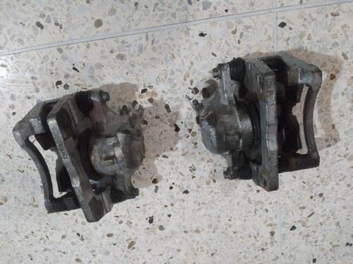 Calipers Freno Delanteros Tiggo 2.4 Izquierdo Y Derecho