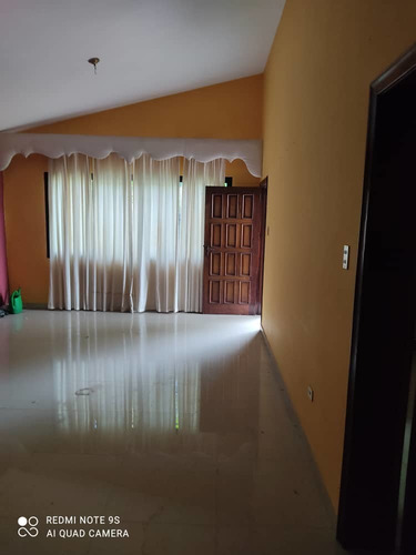 Imagen 8 de 9 de Liac Casa En Venta Trigal Sur Calle Cerrada Penelope Yañez