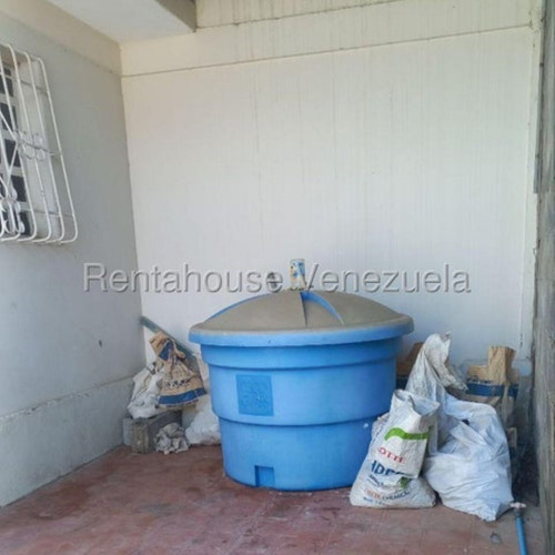 Milagros Inmuebles Casa Venta Barquisimeto Lara Zona Norte Tamaca Economica Residencial Economico Código Inmobiliaria Rent-a-house 25-8822