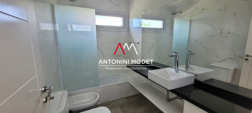 Casa En Venta En Puertos Del Lago - Vistas - Escobar