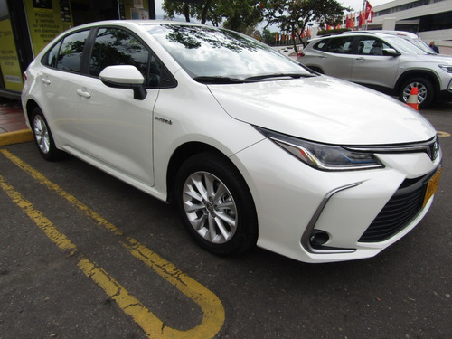 Imagen 3 de 15 de Toyota Corolla Xei Hybrid Automática