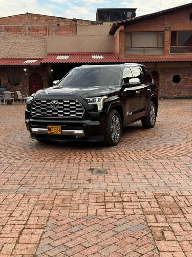 Toyota Sequoia 3.5 V6 Capstone