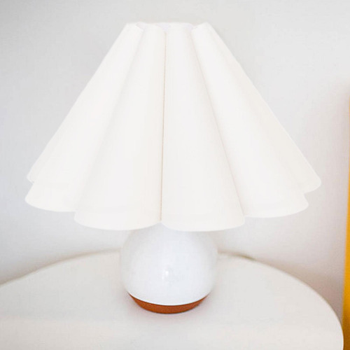 Tono De Luz De La Lámpara De Mesa Pétal 9x27.5x17cm
