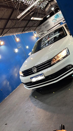 Imagen 8 de 18 de Volkswagen Vento 1.4 Tsi Highline Dsg At