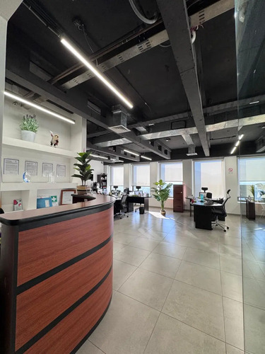 Oficina Torre Santa María, Excelente Conectividad
