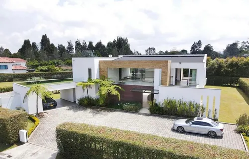 Casa En Venta En Llanogrande. Cod V12709