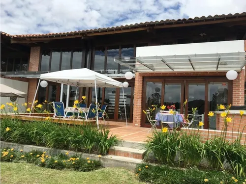 Casa De 2 Niveles En Parcelación, Vía El Escobero