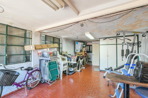 Imagen 23 de 30 de Casa En Ph Con Pasillo De 3 Dormitorios En Venta Echesortu